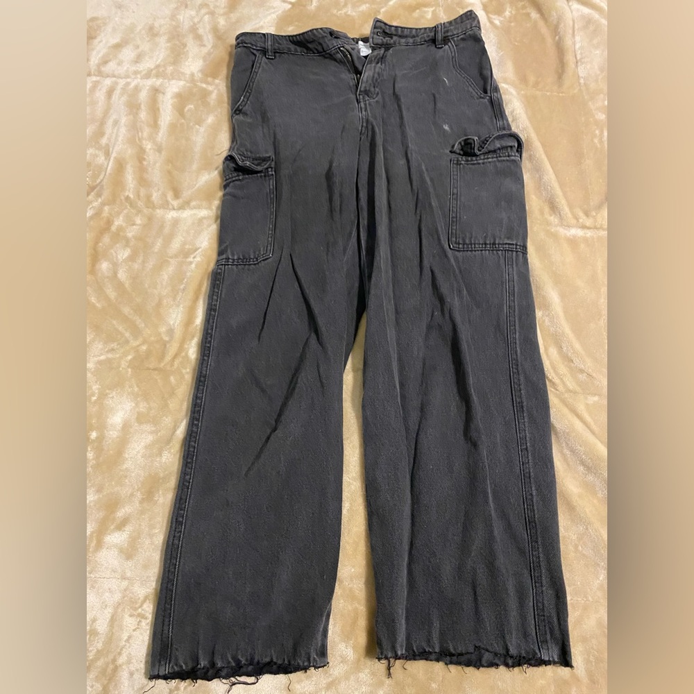 black cargo pants